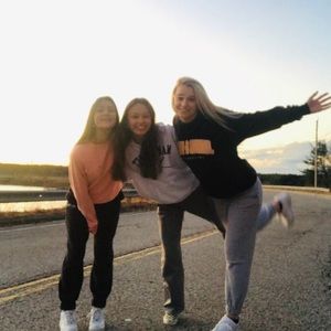 Meet your Posher, Isabel